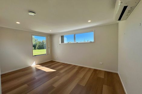 Photo of property in 109 Prince Regent Drive, Half Moon Bay, Auckland, 2012