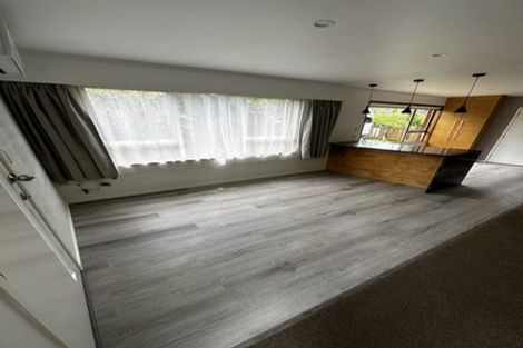 Photo of property in 1/163 View Road, Sunnyvale, Auckland, 0612
