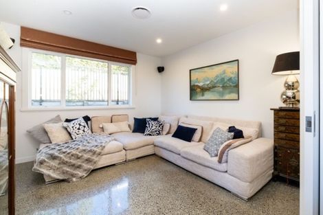 Photo of property in 227 Durham Drive, Havelock North, 4130