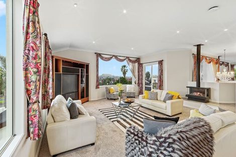 Photo of property in 56 Manor Park, Sunnyhills, Auckland, 2010