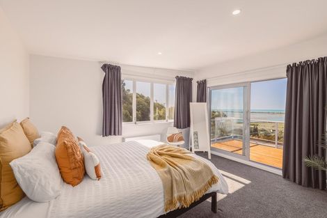 Photo of property in 93 Mount Pleasant Road, Mount Pleasant, Christchurch, 8081