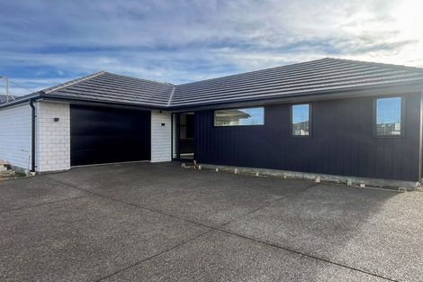 Photo of property in 27 Hilton Drive, Amberley, 7410