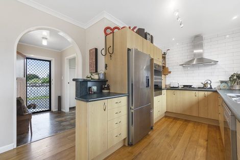 Photo of property in 185 Victoria Street, Cambridge, 3434