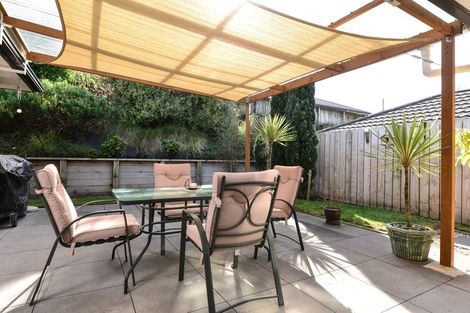 Photo of property in 56 Farnborough Drive, Grandview Heights, Hamilton, 3200