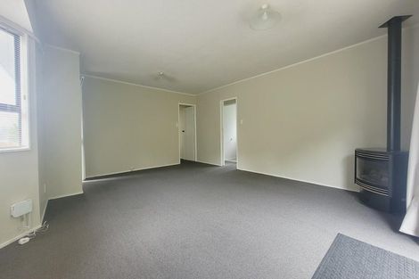 Photo of property in 1-2 Seagull Place, Whitby, Porirua, 5024