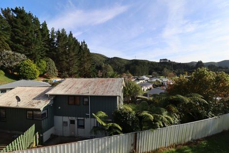 Photo of property in 29 Newburn Grove, Wainuiomata, Lower Hutt, 5014