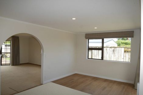 Photo of property in 63a Ngaio Road, Waikanae, 5036