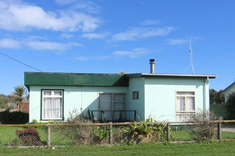 Photo of property in 26 Edinburgh Terrace, Foxton Beach, Foxton, 4815