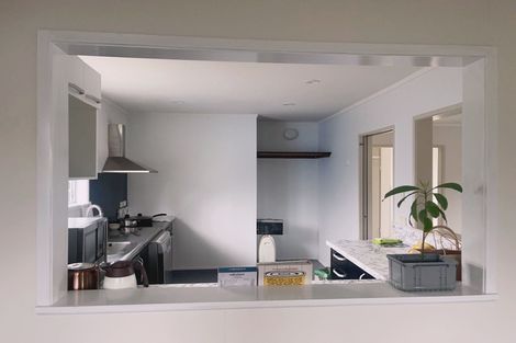 Photo of property in 3 Shale Avenue, Massey, Auckland, 0614