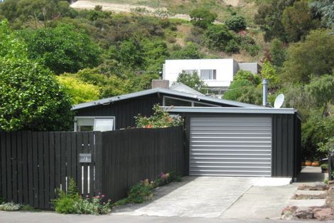 Photo of property in 73 Bay View Road, Moncks Bay, Christchurch, 8081
