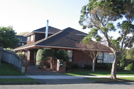 Photo of property in 42 Burbank Crescent, Churton Park, Wellington, 6037