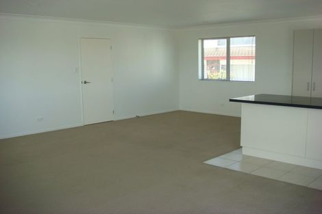 Photo of property in 5b Henry Street, Avondale, Auckland, 1026