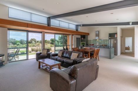 Photo of property in 40 Raukawa Road, Peka Peka, Waikanae, 5391