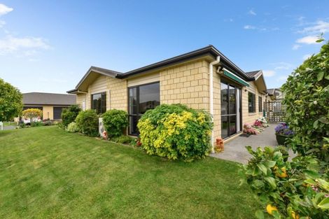 Photo of property in Bramley Gardens, 1/3 Turnbury Court, Rototuna, Hamilton, 3210