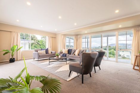 Photo of property in 34 Oriel Avenue, Tawa, Wellington, 5028