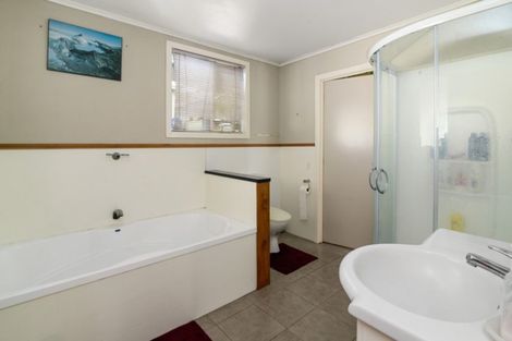 Photo of property in 23 Barron Crescent, Fenton Park, Rotorua, 3010