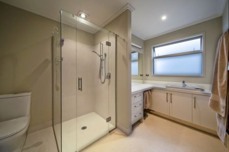 Photo of property in 1/297 Carrington Street, Vogeltown, New Plymouth, 4310