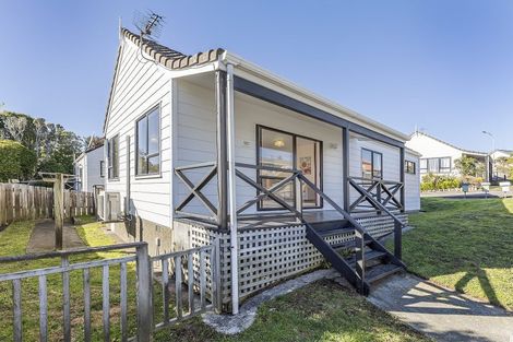 Photo of property in 101 Beazley Avenue, Paparangi, Wellington, 6037