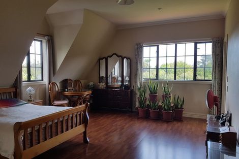 Photo of property in 12a Wicklam Lane, Greenhithe, Auckland, 0632