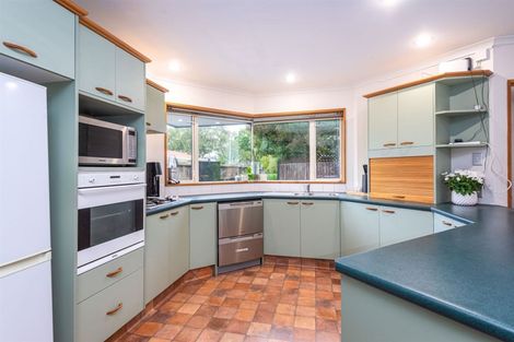 Photo of property in 408 Memorial Avenue, Burnside, Christchurch, 8053