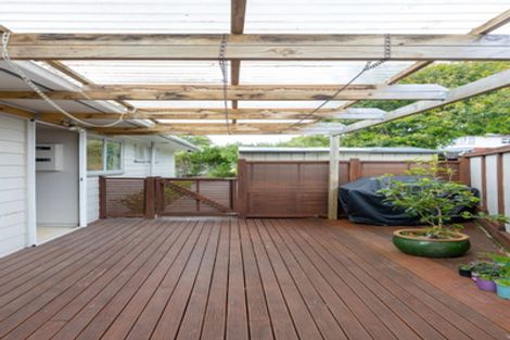 Photo of property in 98 Gallony Avenue, Massey, Auckland, 0614