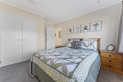 Photo of property in 53 Alberta Road, Glen Avon, New Plymouth, 4312