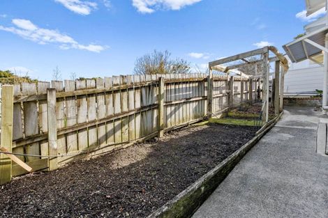 Photo of property in 10 Memorial Drive, Parahaki, Whangarei, 0112