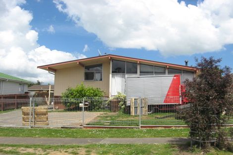Photo of property in 5 Fellbrook Street, Manurewa, Auckland, 2102