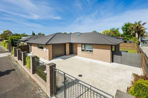 Photo of property in 18 Thomson Street, West End, Palmerston North, 4412