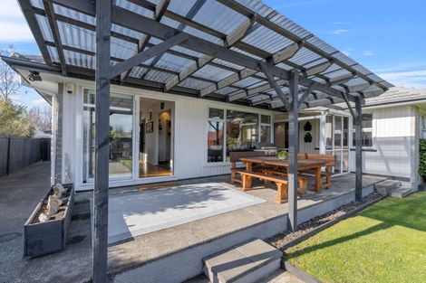 Photo of property in 124 Cavendish Road, Casebrook, Christchurch, 8051