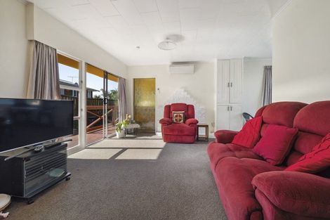 Photo of property in 25 Matuku Street, Selwyn Heights, Rotorua, 3015