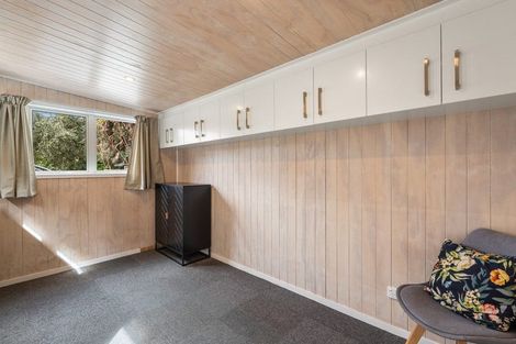 Photo of property in 18 Kahika Grove, Huapai, Kumeu, 0810