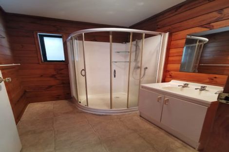 Photo of property in 13a Riserra Drive, Ranui, Auckland, 0612