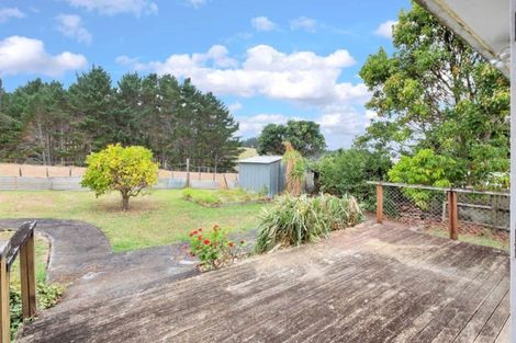 Photo of property in 24 Hand Road, Helensville, 0800