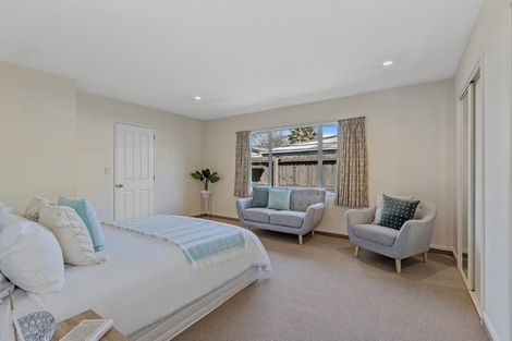 Photo of property in 154 Blighs Road, Strowan, Christchurch, 8052