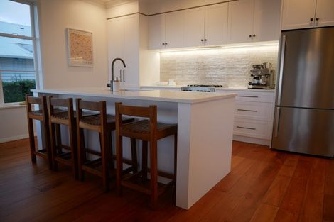 Photo of property in 43 Mills Road, Brooklyn, Wellington, 6021