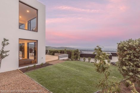 Photo of property in 280 Major Hornbrook Road, Mount Pleasant, Christchurch, 8081