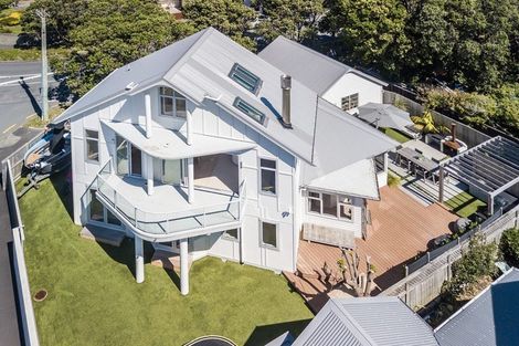 Photo of property in 75 Dundas Street, Seatoun, Wellington, 6022