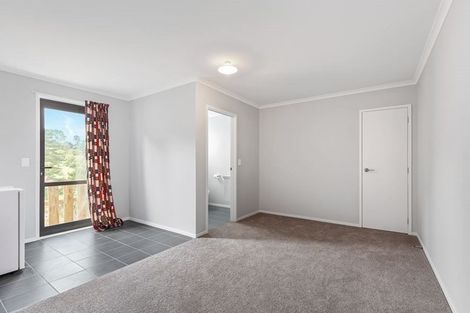 Photo of property in 51 Caton Road, Waitakere, Henderson, 0782