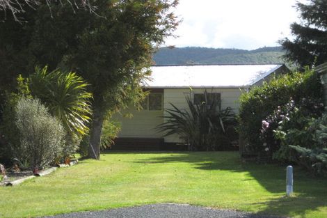 Photo of property in 22 Candu Lane, Kinloch, Taupo, 3377