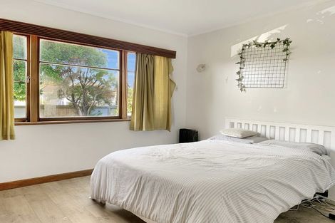 Photo of property in 215 Lytton Road, Elgin, Gisborne, 4010