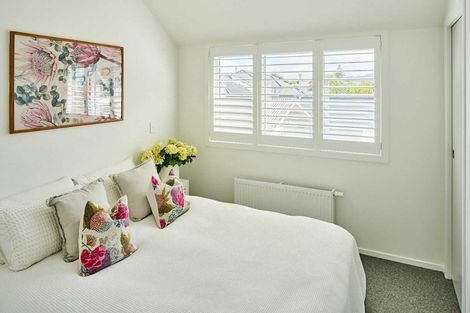 Photo of property in 79b Oroua Street, Eastbourne, Lower Hutt, 5013