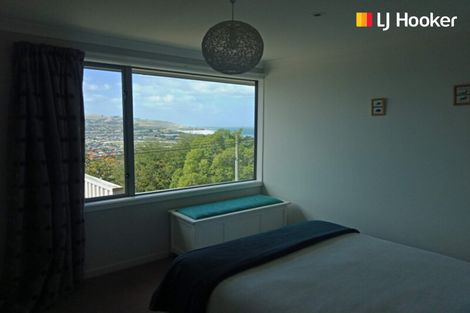 Photo of property in 32 Ravenswood Road, Saint Clair, Dunedin, 9012