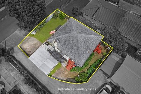 Photo of property in 12 Gordon Road, Papatoetoe, Auckland, 2025