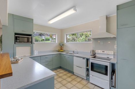 Photo of property in 3 Castleton Drive, Howick, Auckland, 2014