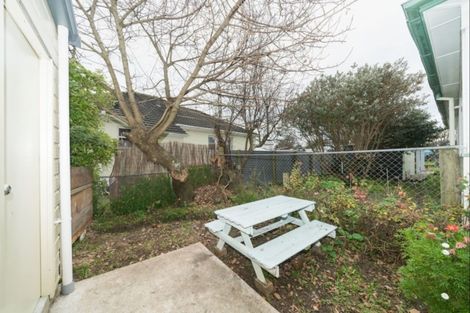 Photo of property in 33 Moheke Avenue, Roslyn, Palmerston North, 4414