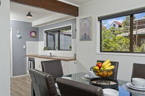 Photo of property in 2/38 Birkdale Road, Birkdale, Auckland, 0626