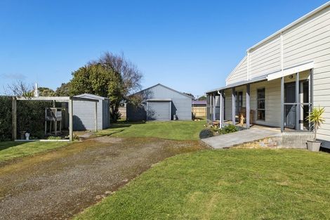 Photo of property in 16 Terou Street, Manaia, 4612