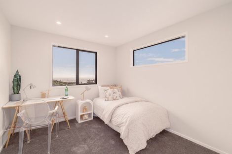 Photo of property in 307a Mount Pleasant Road, Mount Pleasant, Christchurch, 8081