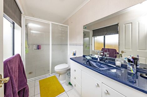 Photo of property in 23 Pitt Avenue, Clendon Park, Auckland, 2103